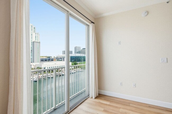 Building Photo - 700 S Harbour Island Blvd