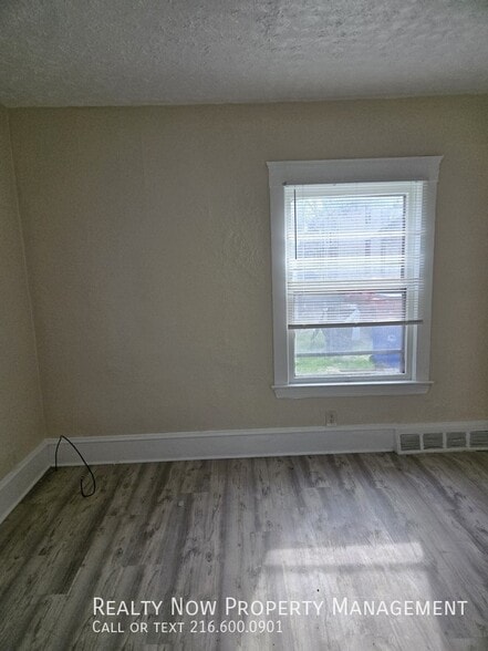 Building Photo - 2086 W 81st St