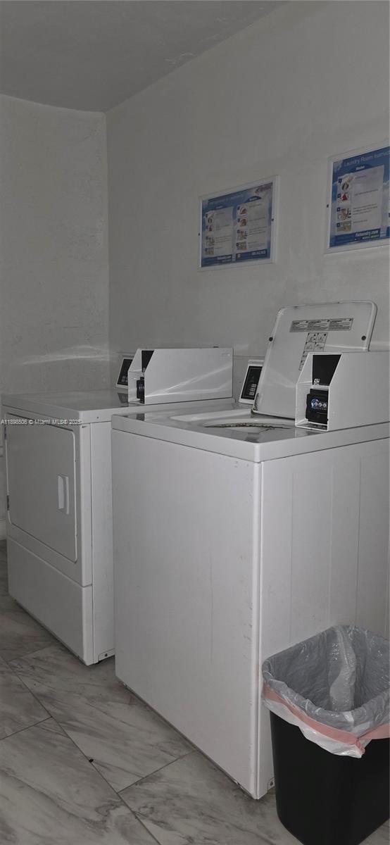 Building Photo - 1650 NE 115th St