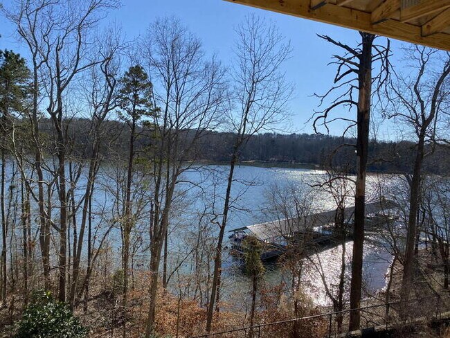 Building Photo - 222 Nautique Ct