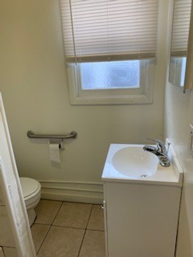 Building Photo - 1416 T St