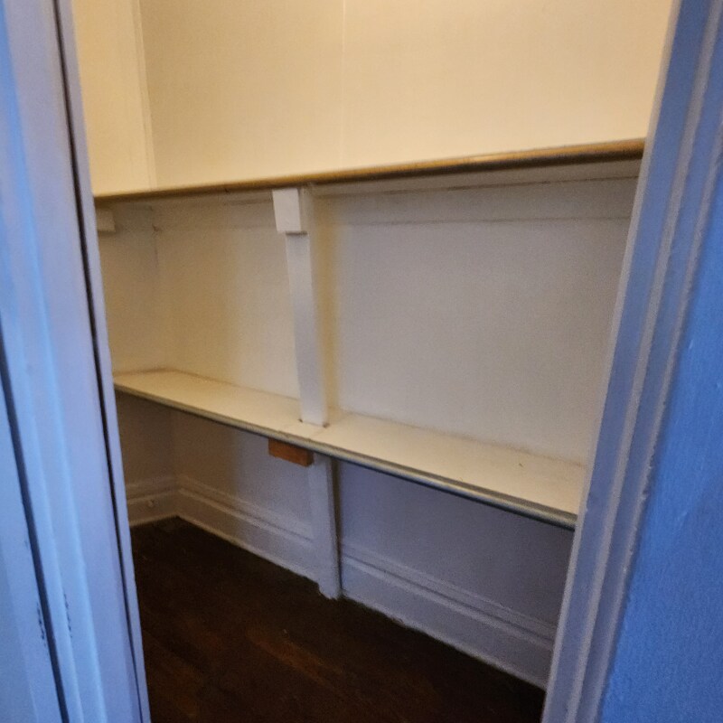 Building Photo - 1021 11th St