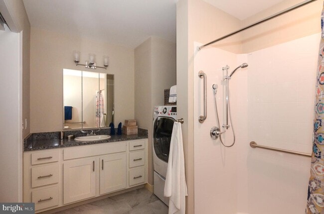 Building Photo - 2222 Colts Neck Rd