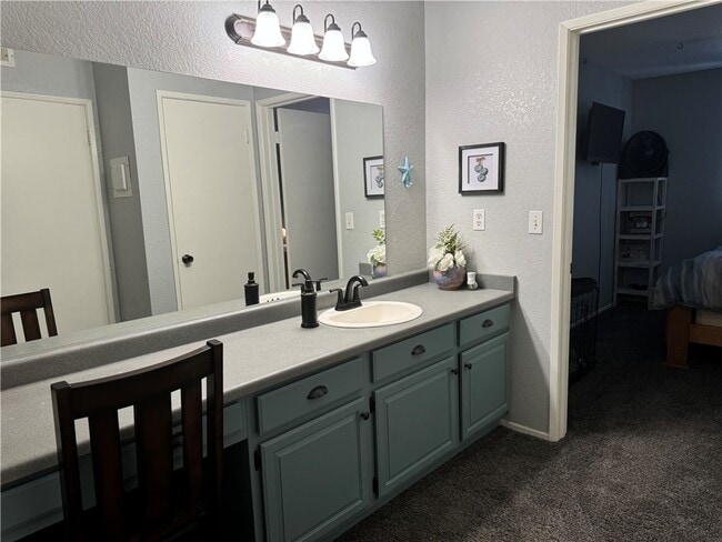 Building Photo - 1663 AZ-95