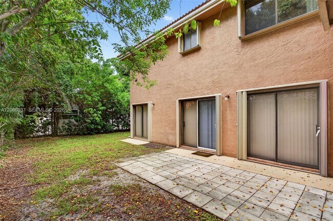 Building Photo - 587 NW 38th Ave