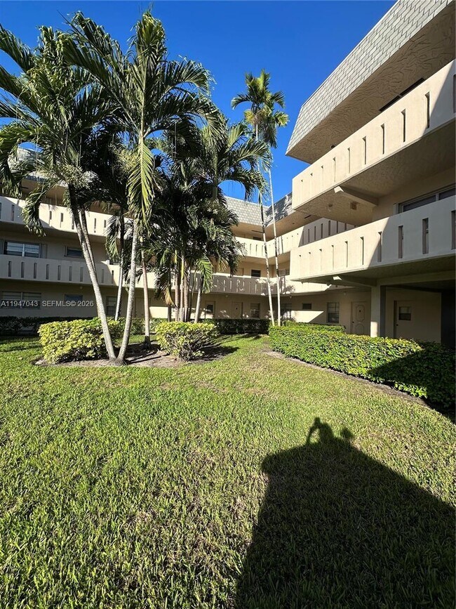 Building Photo - 4100 N 58th Ave