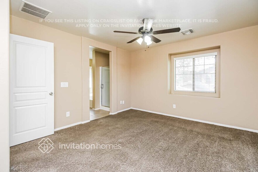 Building Photo - 3878 E Santa Fe Ln