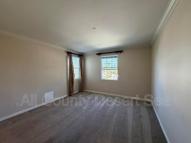 Building Photo - 16621 Maywood Ln