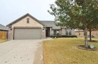 Building Photo - 122 Sierra Dr