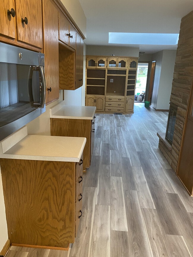 Building Photo - 18105 Milwaukee Ave