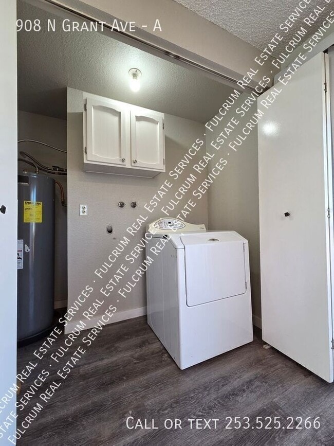 Building Photo - 908 N Grant Ave