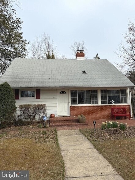 Building Photo - 400 Dean Dr