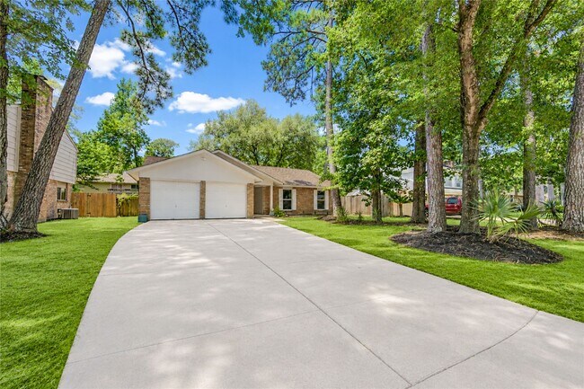 Building Photo - 2114 River Village Dr