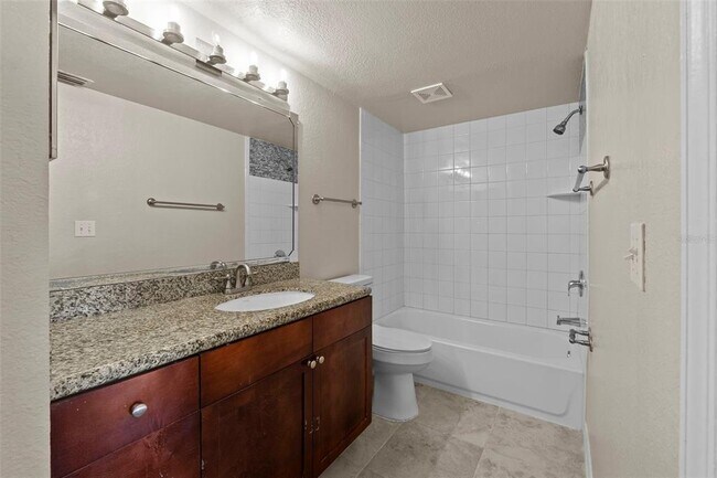 Building Photo - 5160 Conroy Rd