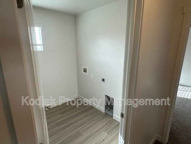 Building Photo - 1028 E Bigelow Ave