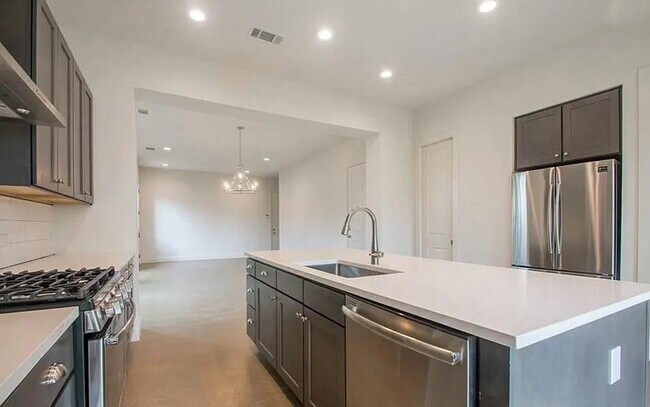 Building Photo - 3723 Harley Ave