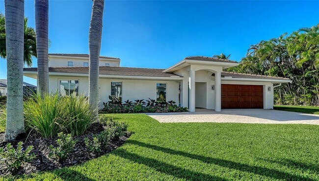 Building Photo - 690 Old Compass Rd