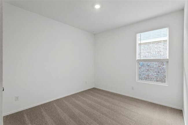 Building Photo - 172 Rodney Boat Rd