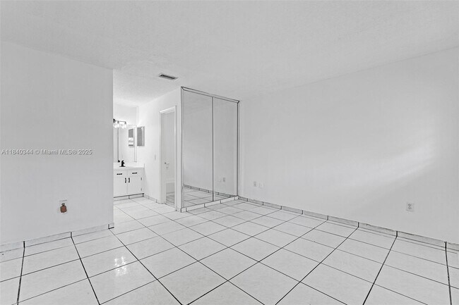 Building Photo - 6215 W 24th Ave