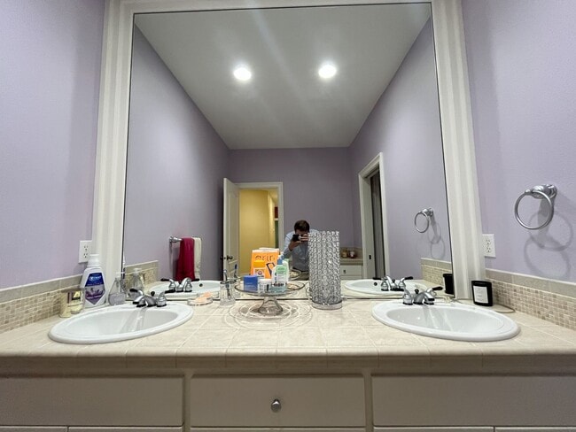 Building Photo - Forest-View Luxury Home with 5 Bedrooms, Luxury Primary Suite & Gourmet Kitchen