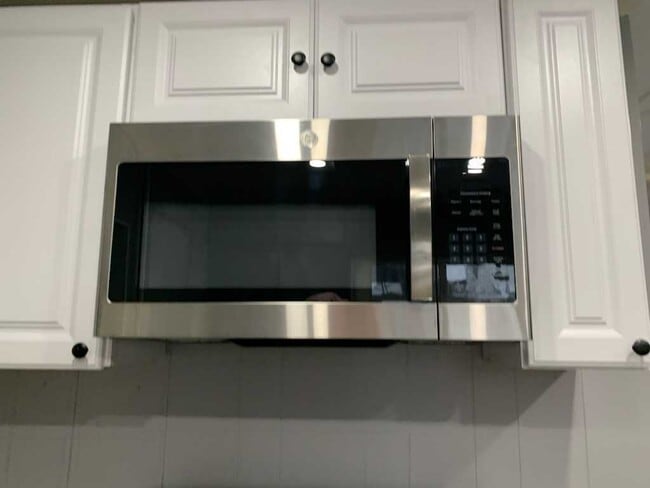 Building Photo - 415 W Front St