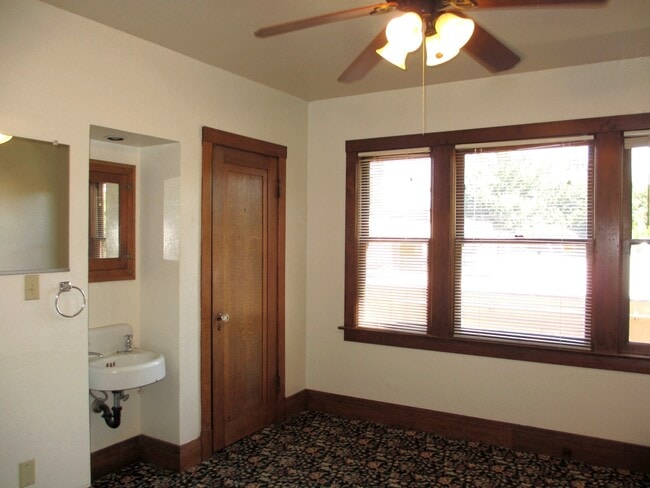 Building Photo - 2 ROOMMATES NEEDED!!!  Beautiful  5+ Bedro...