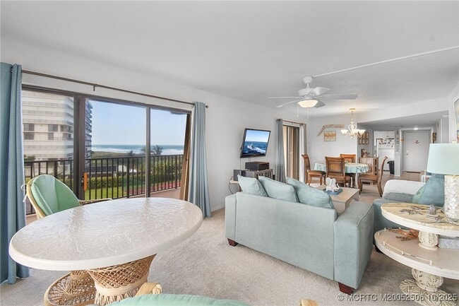 Building Photo - 10044 S Ocean Dr