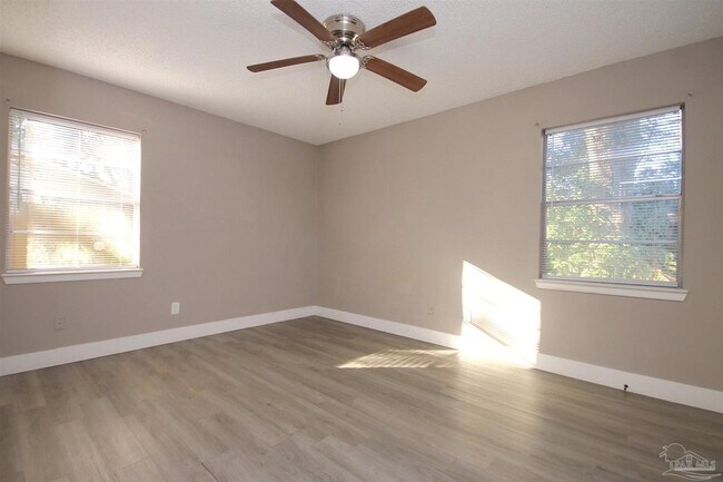 Building Photo - 5180 Catalina St