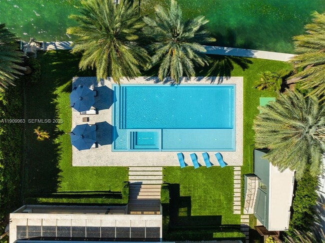 Building Photo - 360 Harbor Dr