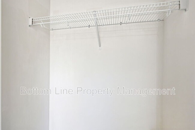 Building Photo - 708 Hadstock Path
