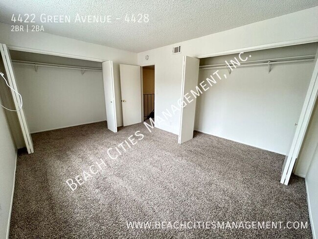 Building Photo - 4422 Green Ave