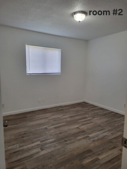 Building Photo - 20237 Mulberry St