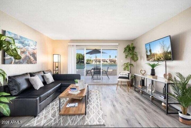 Building Photo - 11040 N 28th Dr