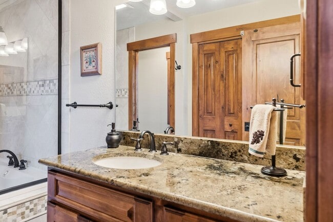 Building Photo - Breck 3-bedroom home with views! 12 month lease!