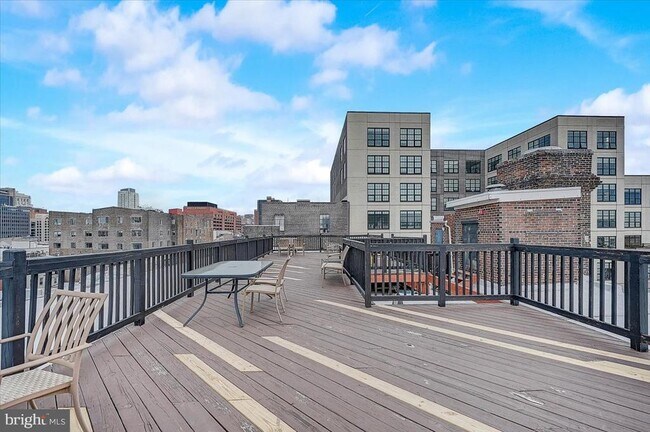 Building Photo - 205 Cuthbert St
