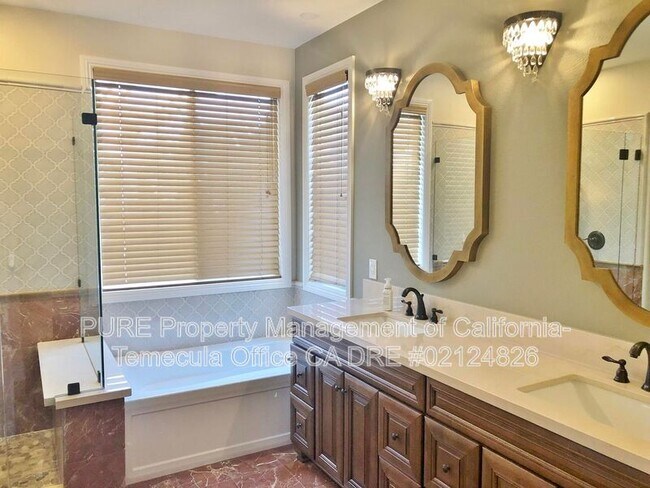 Building Photo - 38233 Augusta Dr