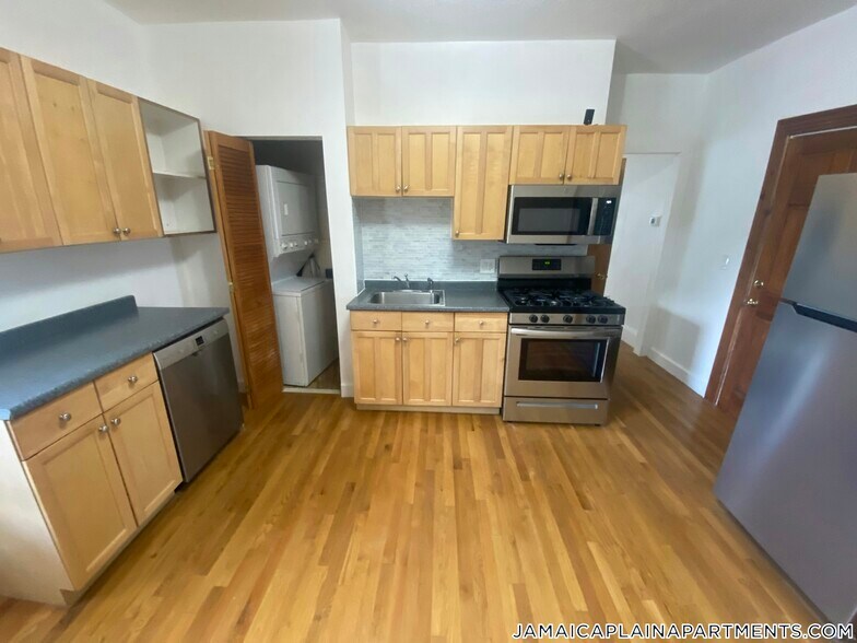 Building Photo - 3 Nira Ave