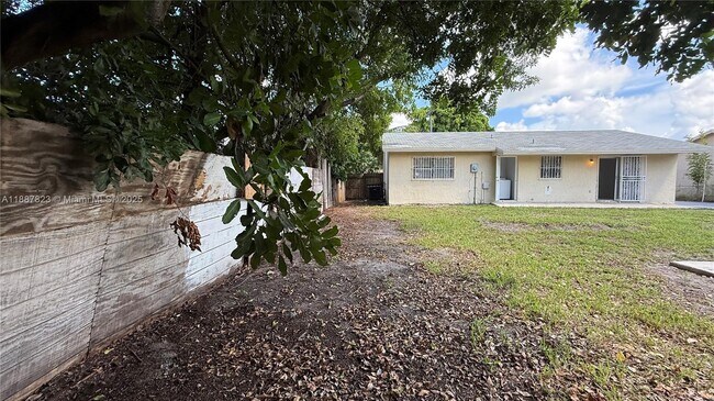 Building Photo - 2740 NW 9th St