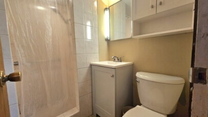 Building Photo - Charming 3-Bedroom Minneapolis Home with  Hardwood Floors & 2 Full Baths 11/1/2026