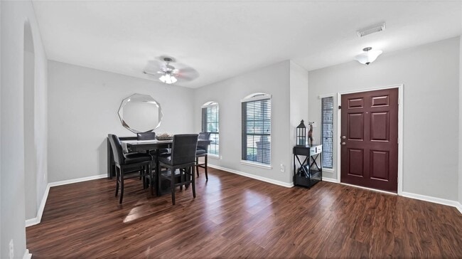 Building Photo - 15319 Tupelo Dr