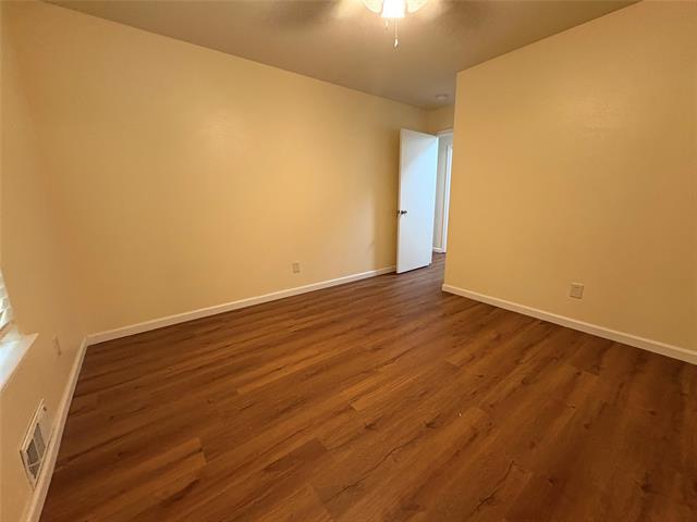 Building Photo - 615 Oak Forest Dr