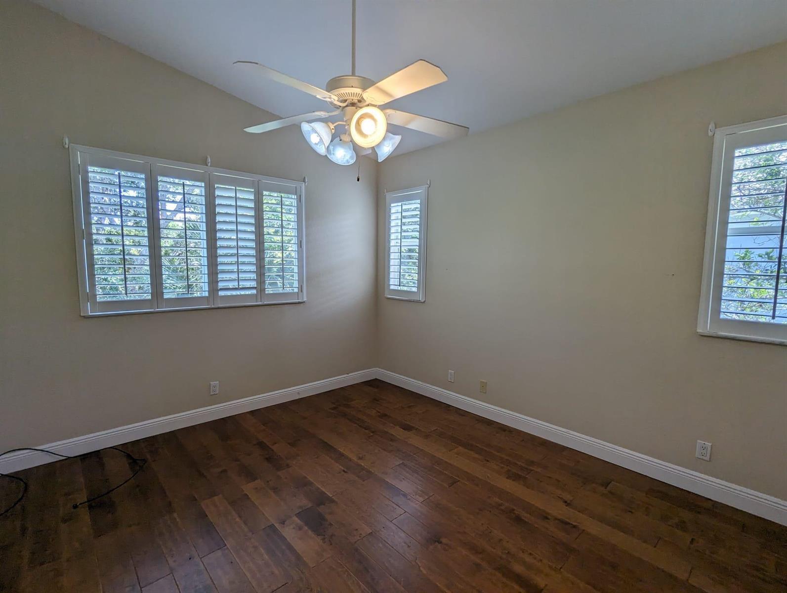Building Photo - 3189 Laurel Ridge Cir