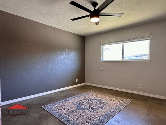 Building Photo - AVAILABLE NOW