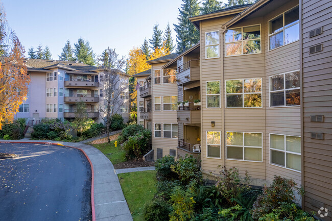 Exterior - Silver Glen Cooperative Apartments