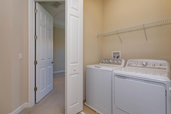 Building Photo - 1288 Bolton Pl