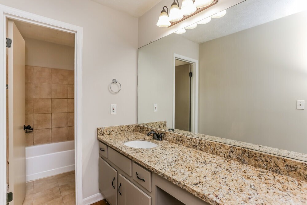 Building Photo - 3747 Willow Wood Way NW