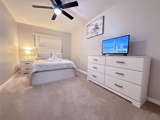 Building Photo - 223 Coco Plum Dr