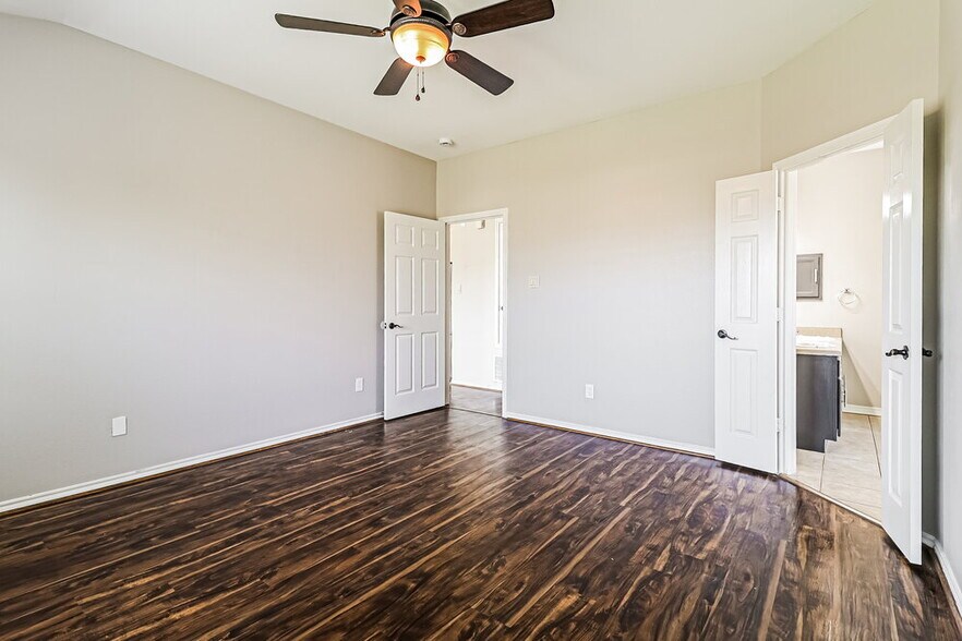 Building Photo - 202 Freedom Trl