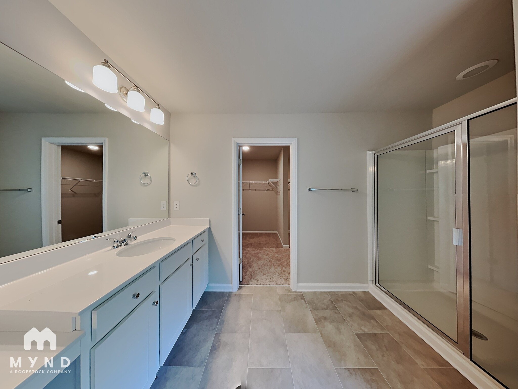 Building Photo - 418 S Fortune Way