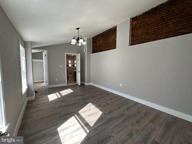 Building Photo - 1512 N 4th St